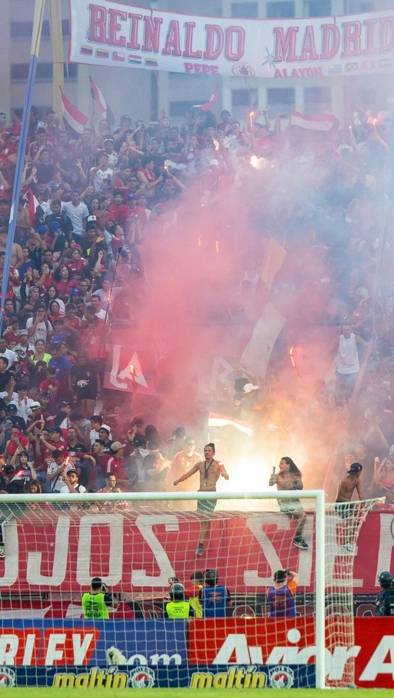 ¡Qué clásico hermoso nos regalaron Caracas FC y Dvo. Táchira!